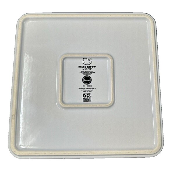 Hello Kitty Christmas Square White Stoneware Baking Dish By Sanrio Let in Snow - Picture 8 of 9